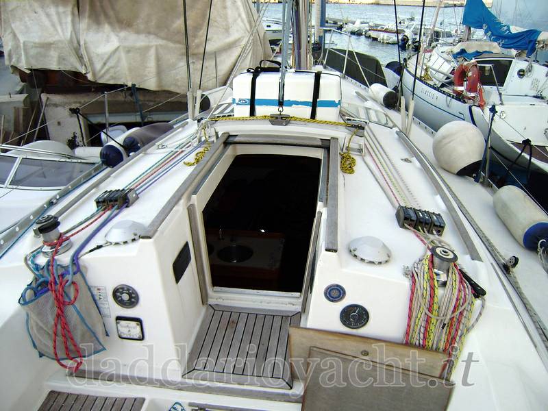 Beneteau Oceanis 350 (3)