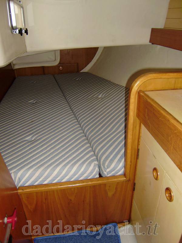 Beneteau Oceanis 350 (3)