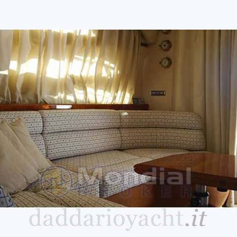 Azimut Az 39 fly (3)