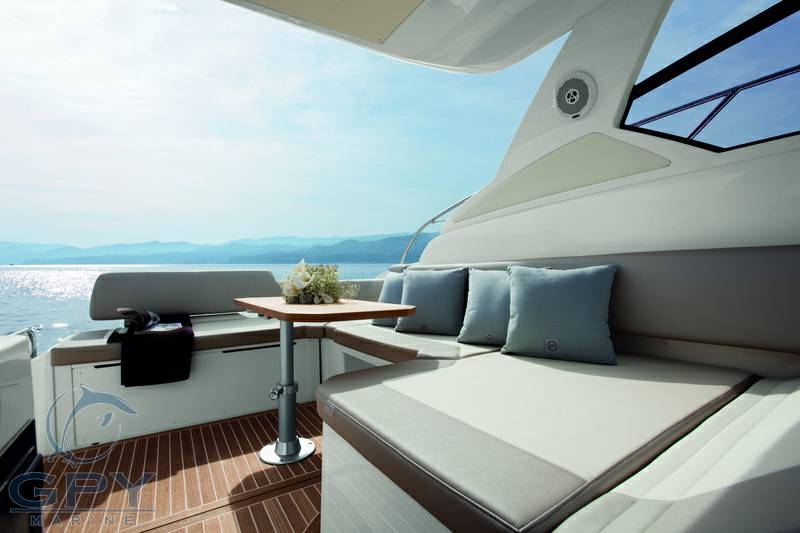 Atlantis 34
