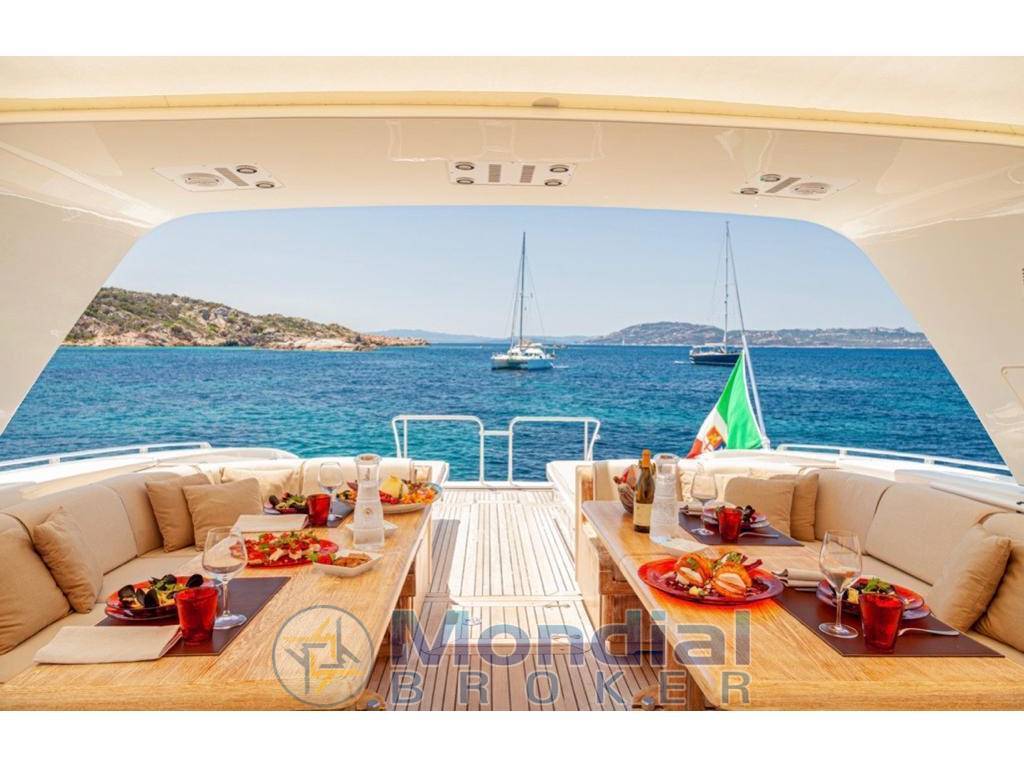 Overmarine Mangusta 80 open