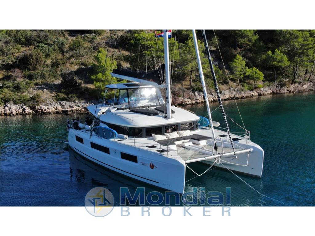 Lagoon 51