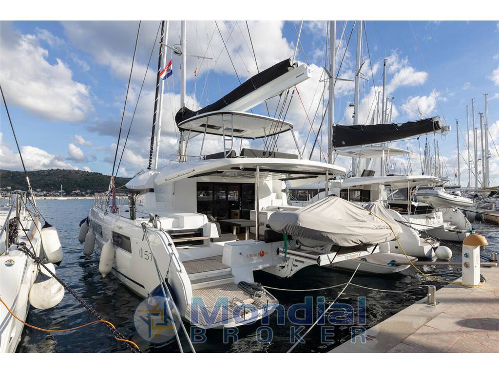 Lagoon 51