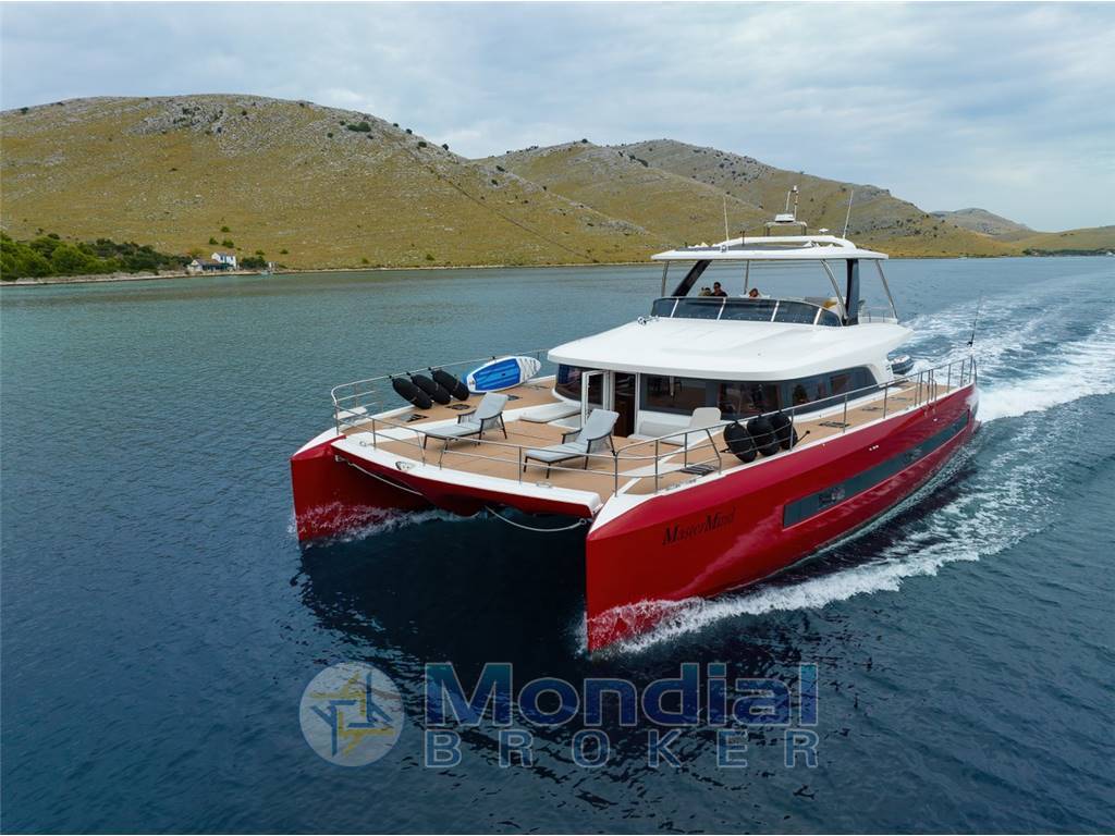 Lagoon Sixty 7