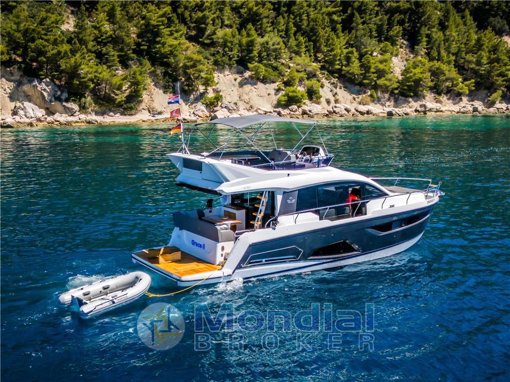 Sealine F430 fly