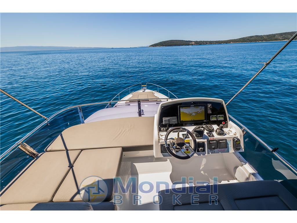Sealine F430 fly