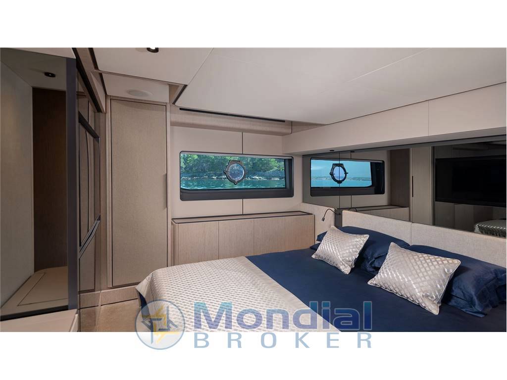 Ferretti yachts 580