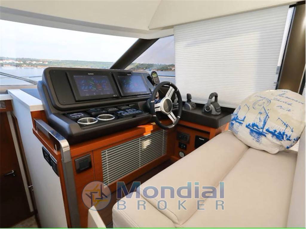 Jeanneau Prestige 520 fly