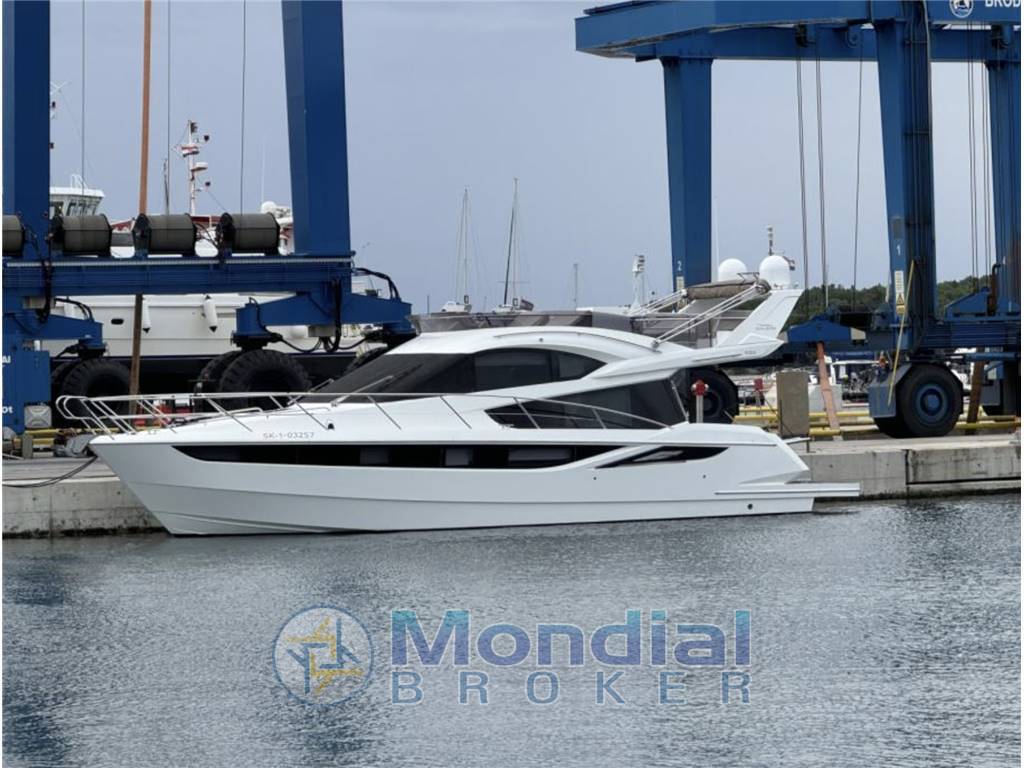 Galeon 420 fly