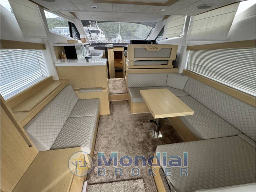 Galeon 420 fly