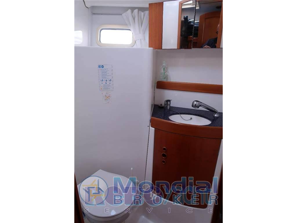 Wauquiez 40 pilot saloon