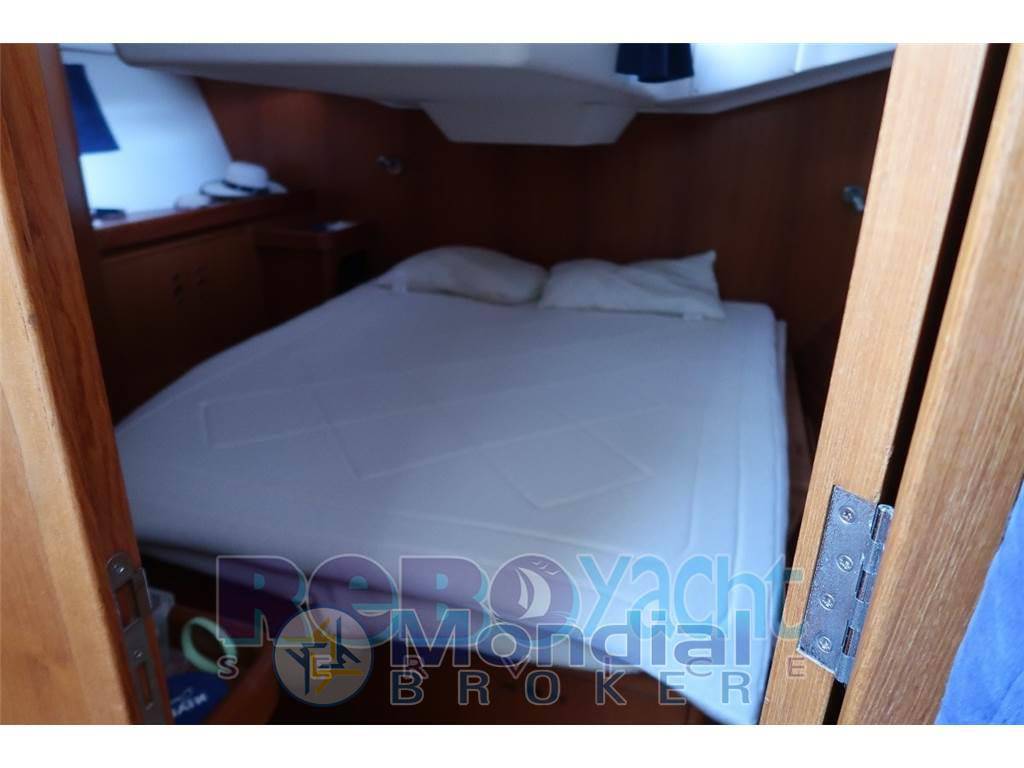 Wauquiez 40 pilot saloon