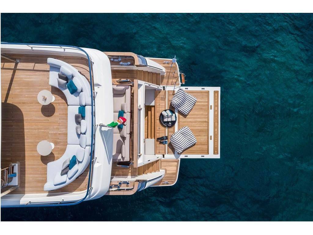 Custom line Navetta 42