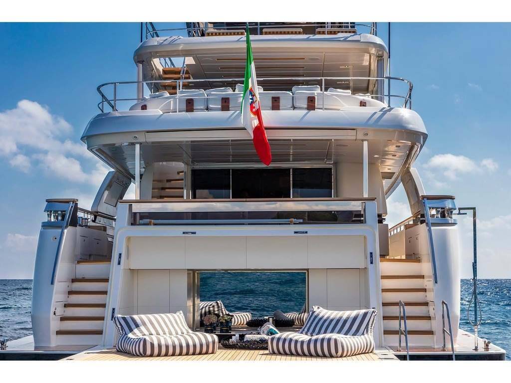 Custom line Navetta 42