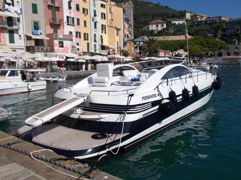 Pershing 45