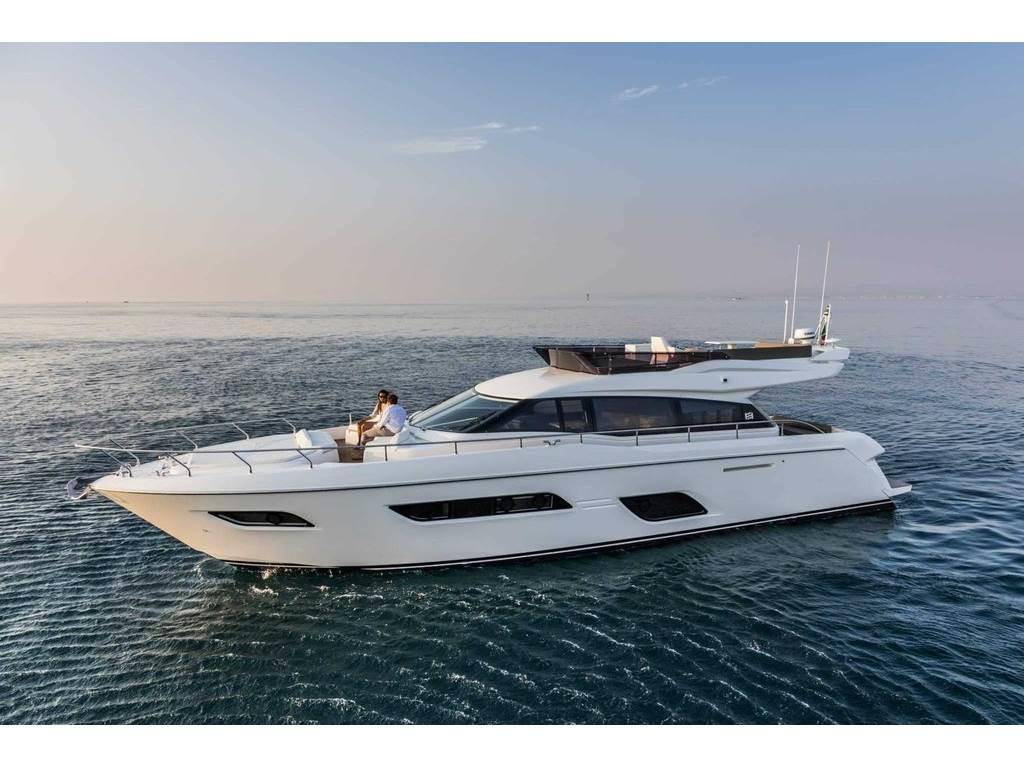 Ferretti yachts 550