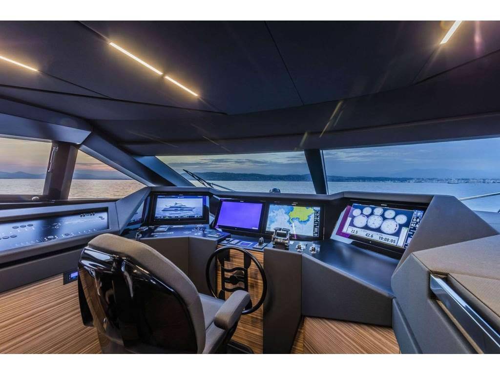 Ferretti yachts 920