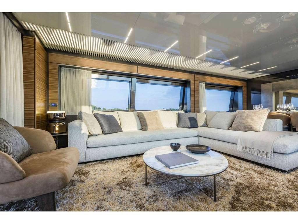 Ferretti yachts 920