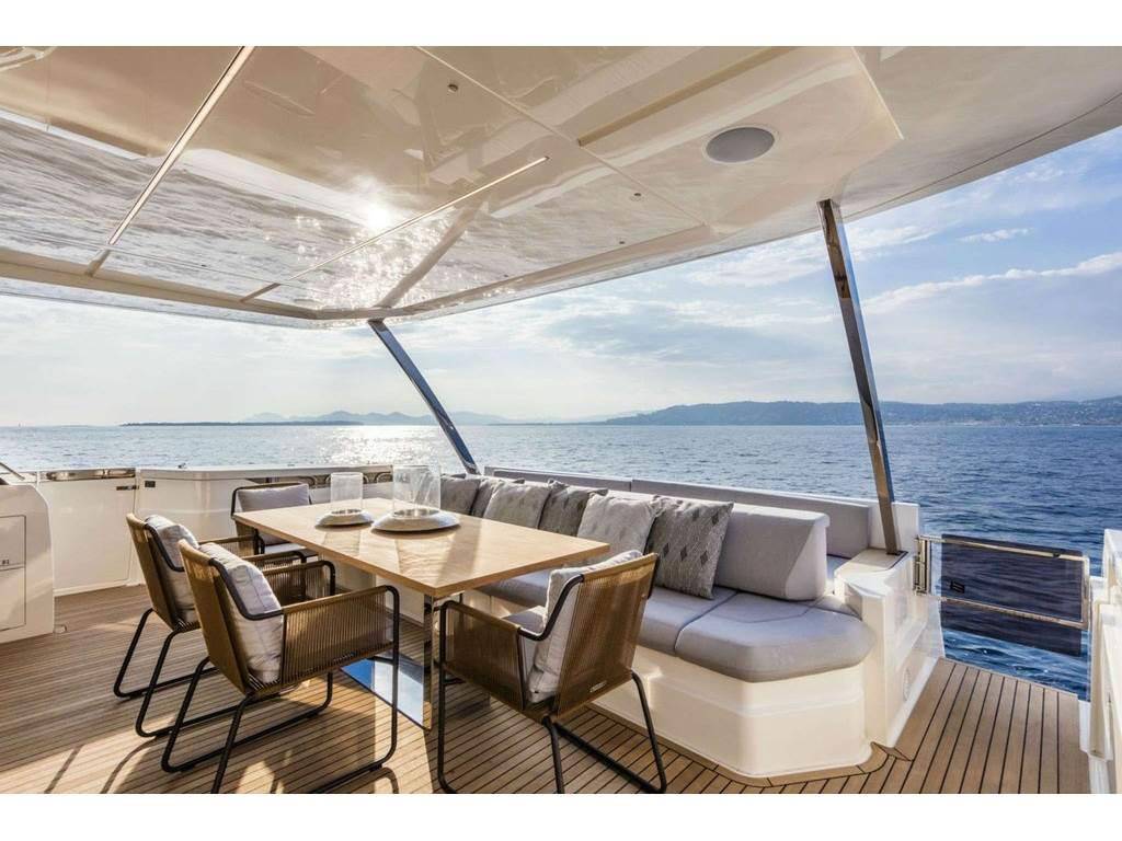 Ferretti yachts 920