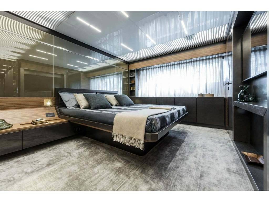 Ferretti yachts 920