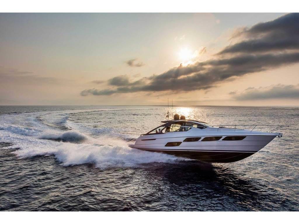 Pershing 5x