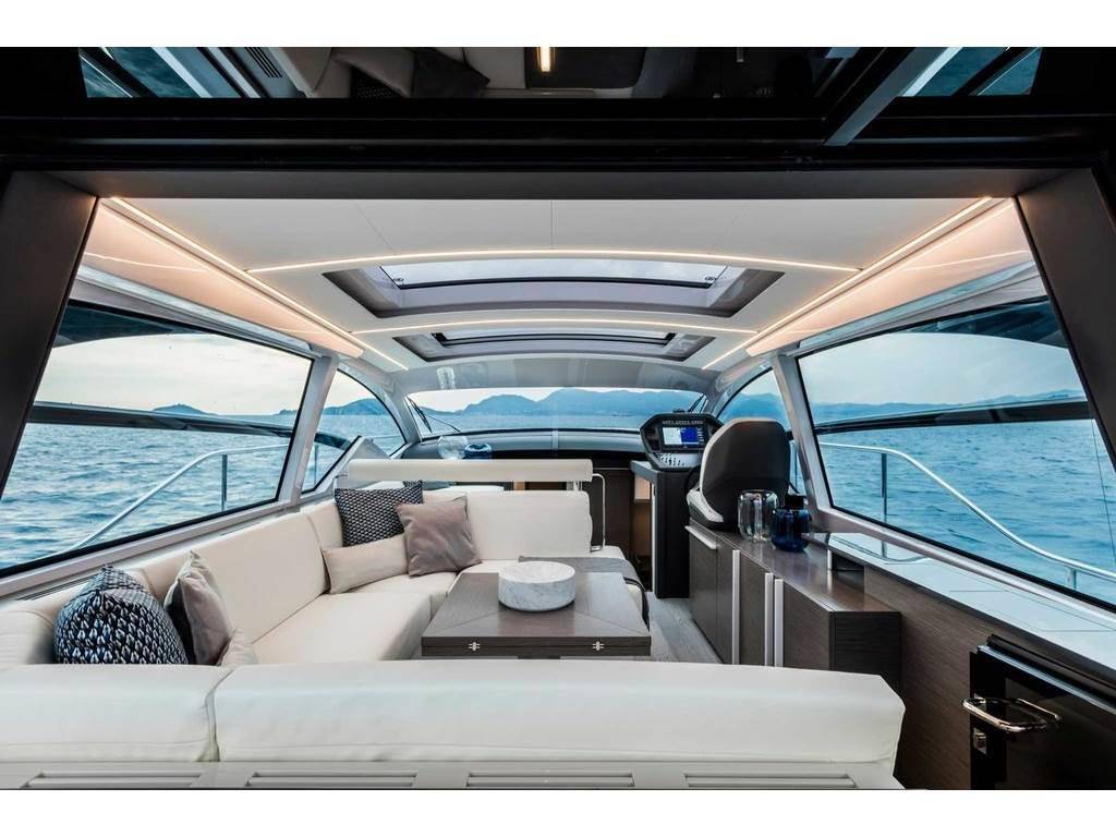 Pershing 5x