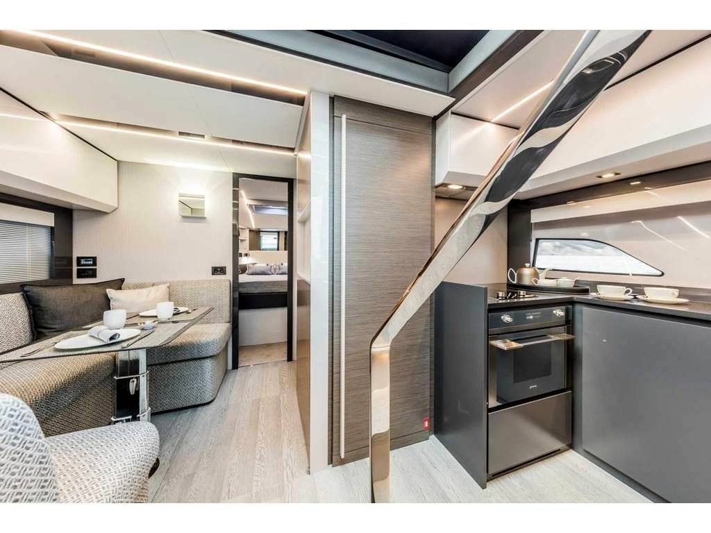 Pershing 5x