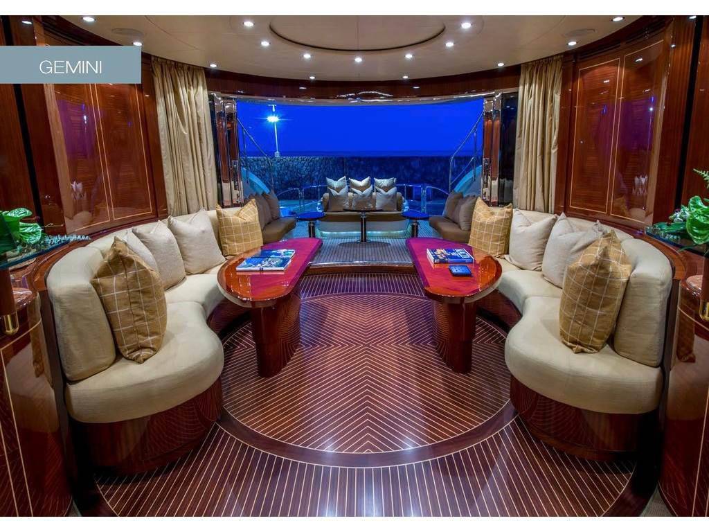 Isa yachts 120