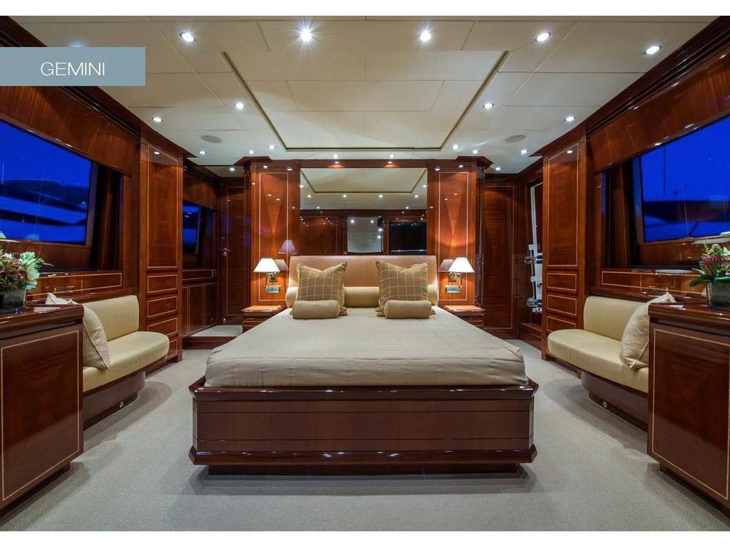 Isa yachts 120