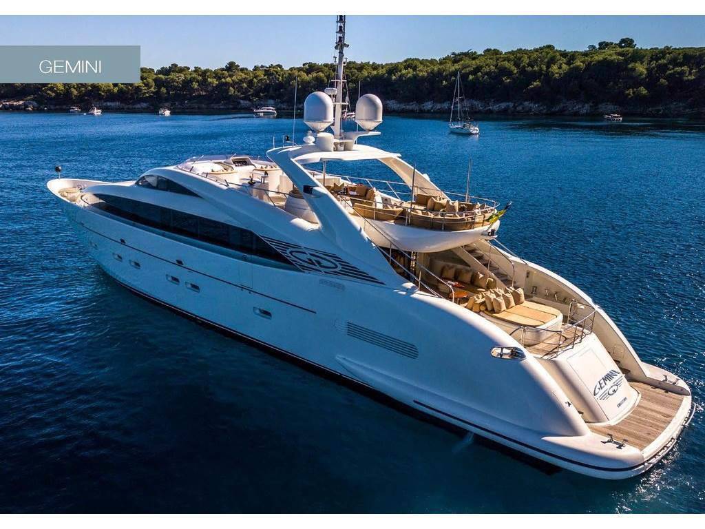 Isa yachts 120