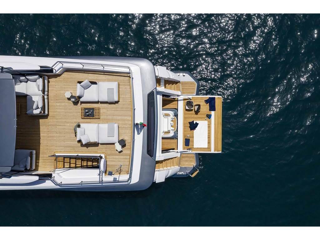 Custom line 106'
