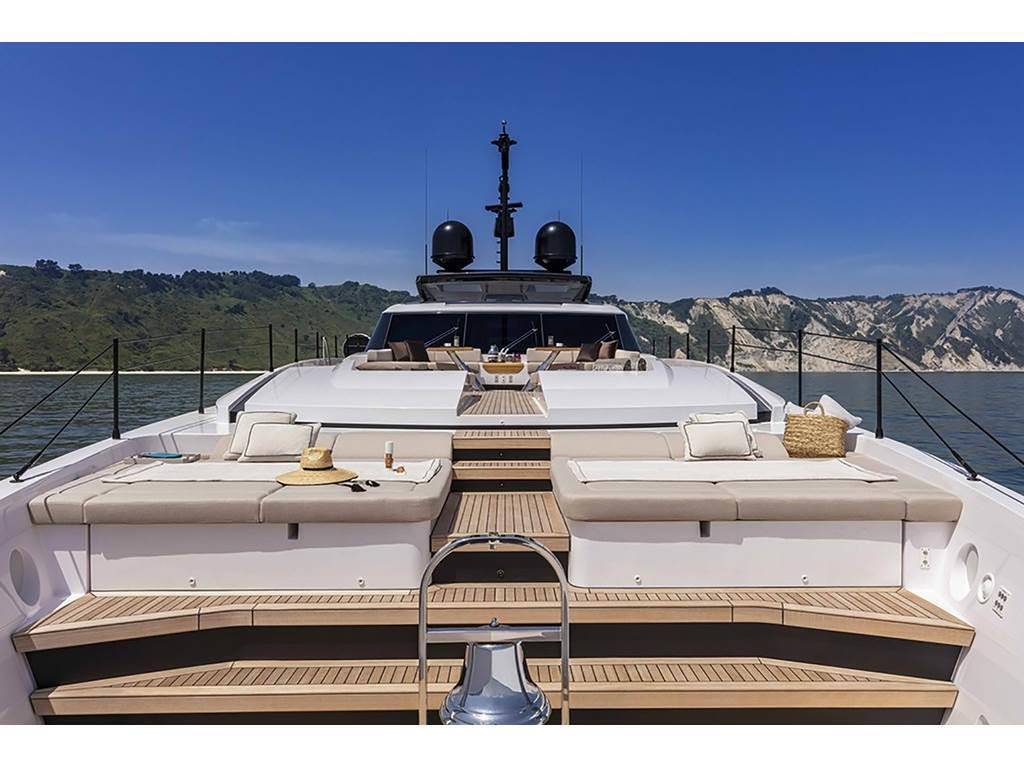 Custom line 106'