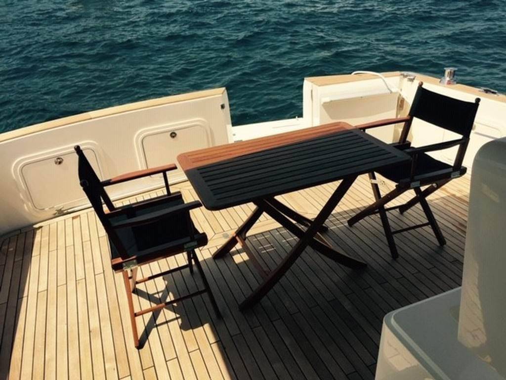 Riviera 48 flybridge