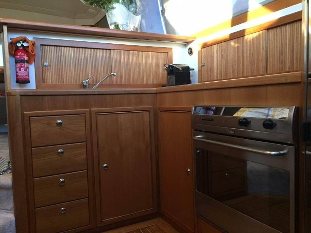 Riviera 48 flybridge