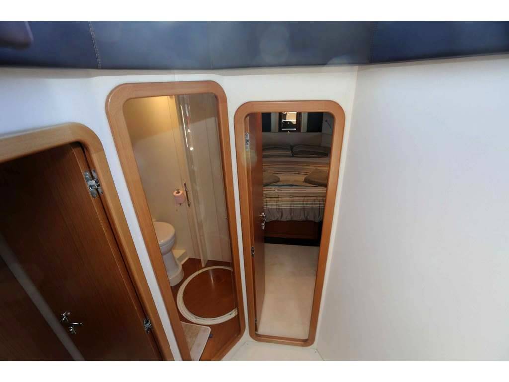 Ferretti yachts 500