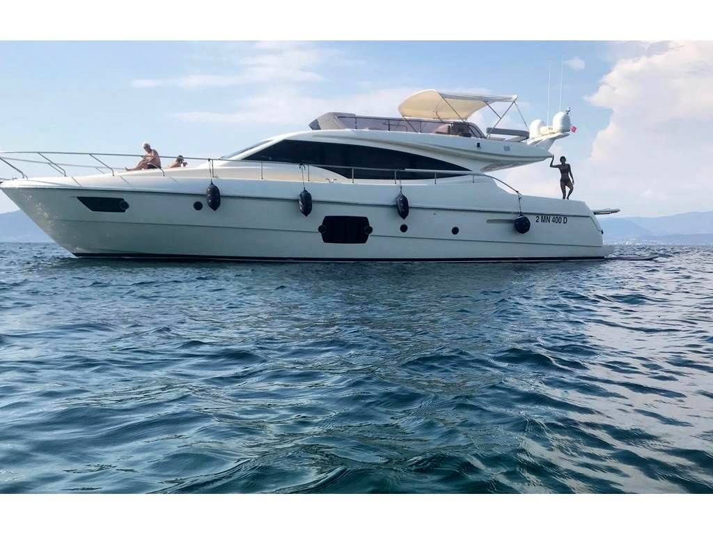 Ferretti yachts 620