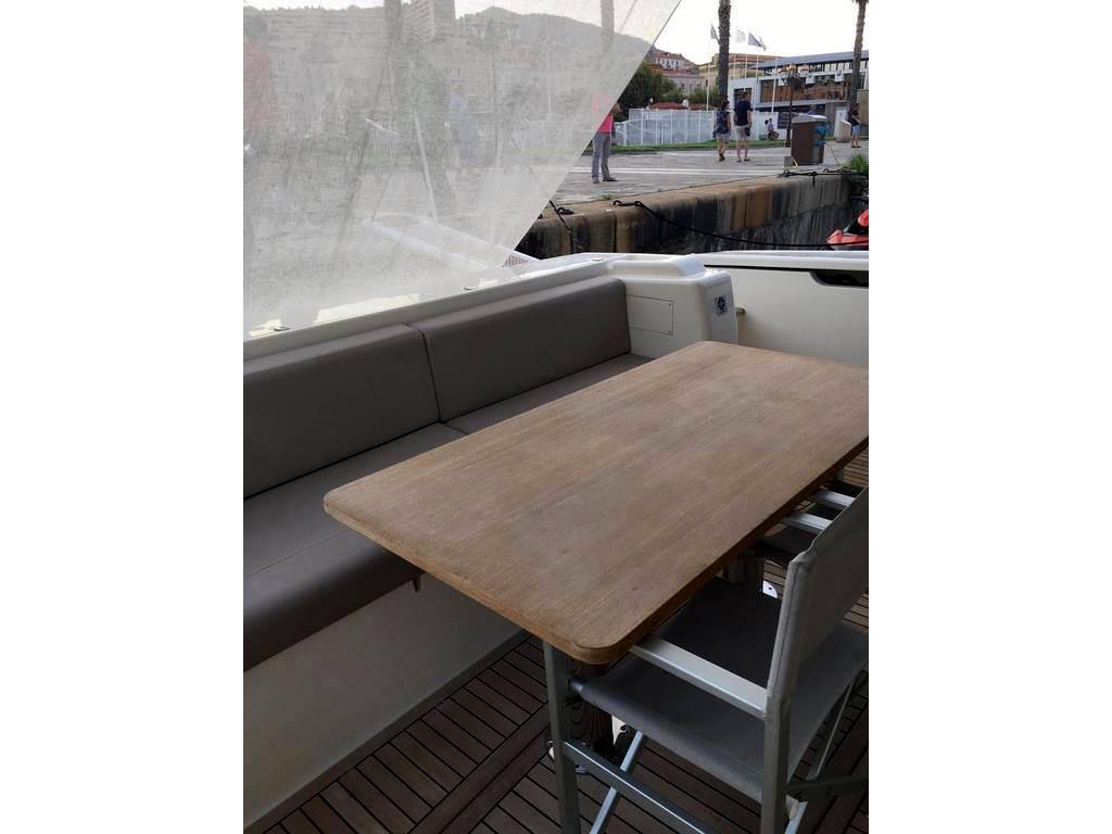 Ferretti yachts 620