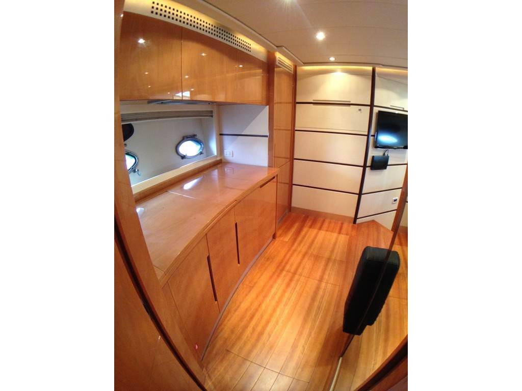 Pershing 62