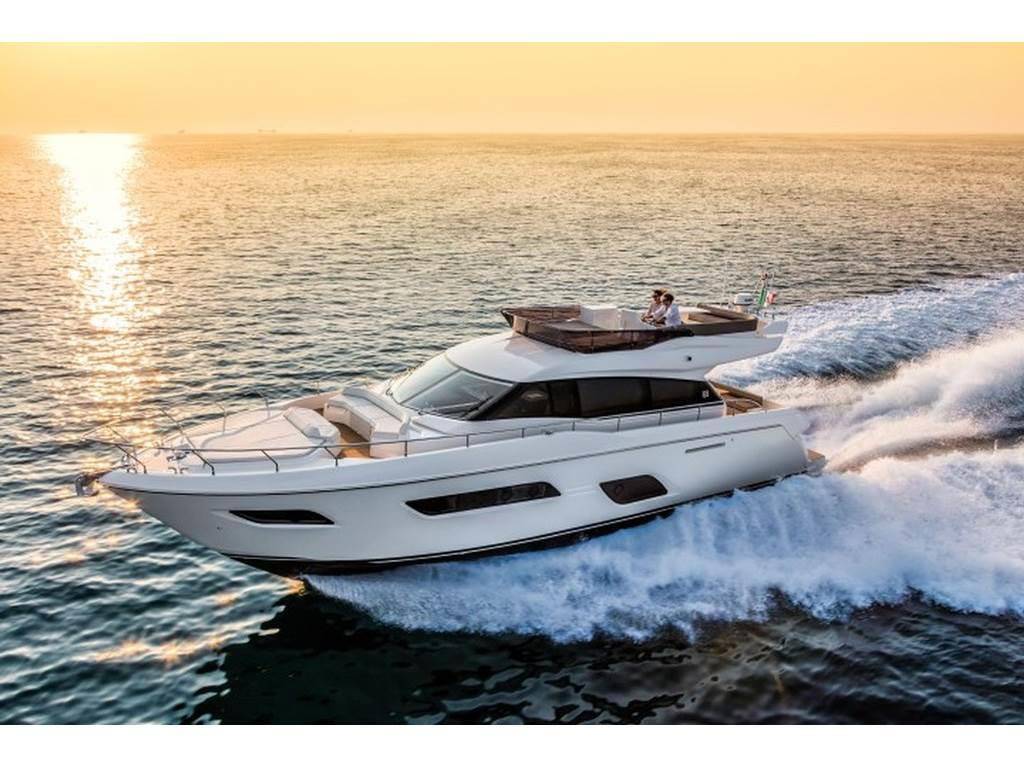 Ferretti yachts 550