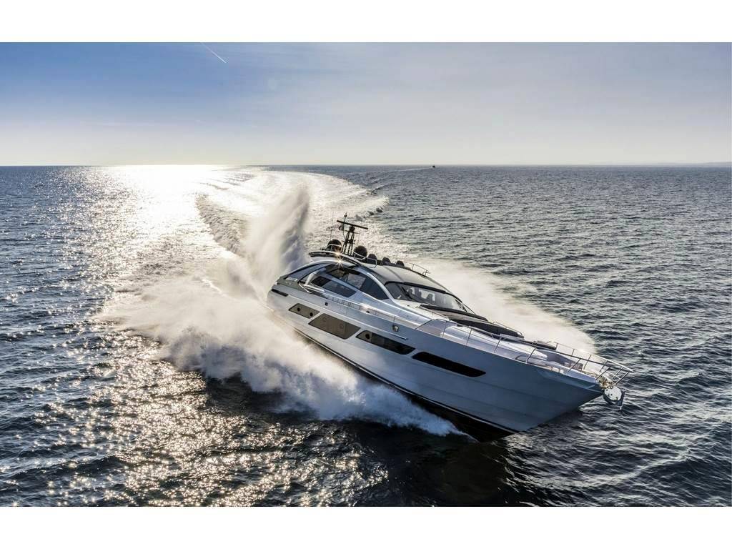 Pershing 9x