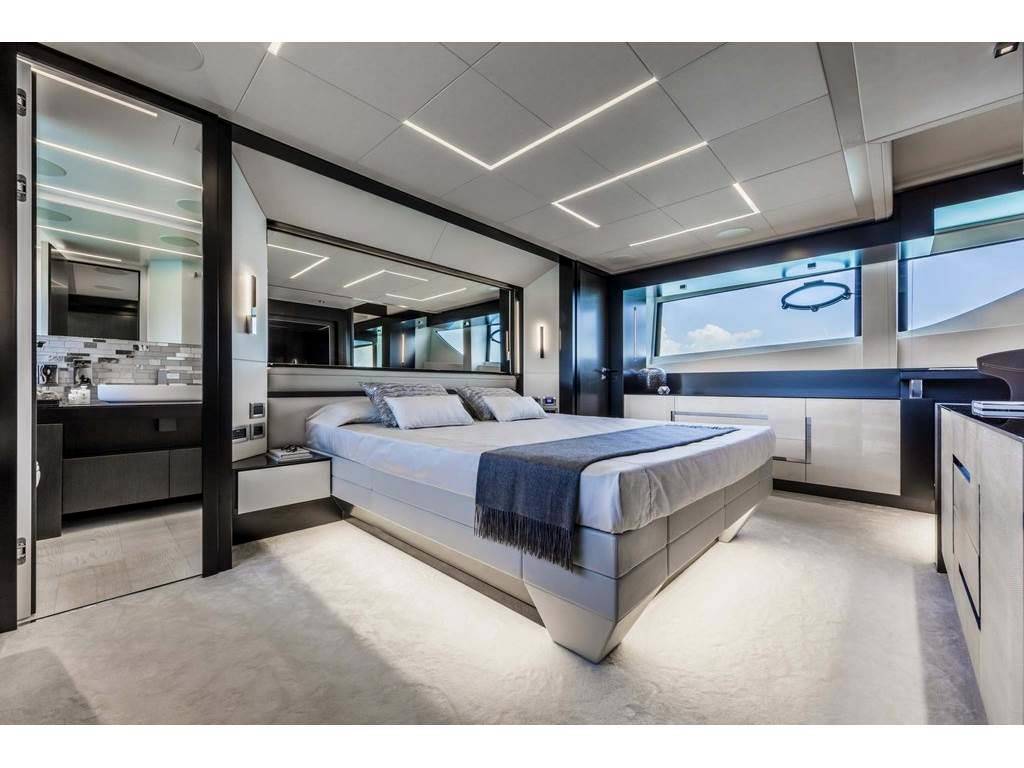 Pershing 9x