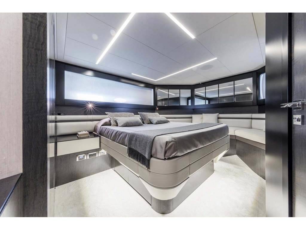 Pershing 9x