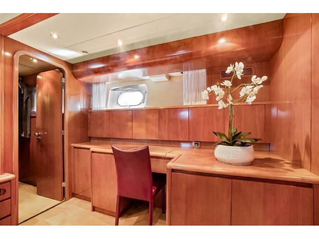 Falcon 90
