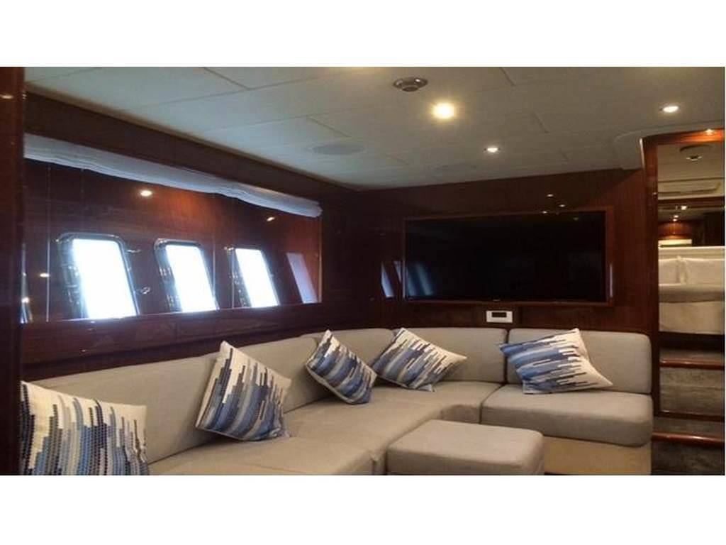 Overmarine Mangusta 72