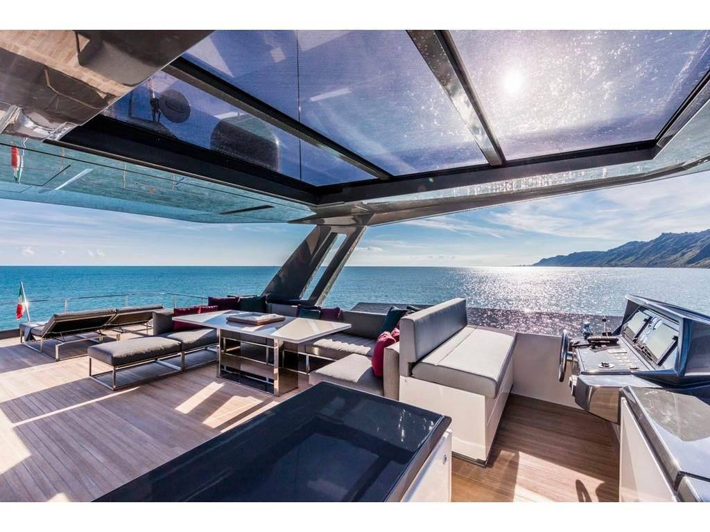 Ferretti yachts 850
