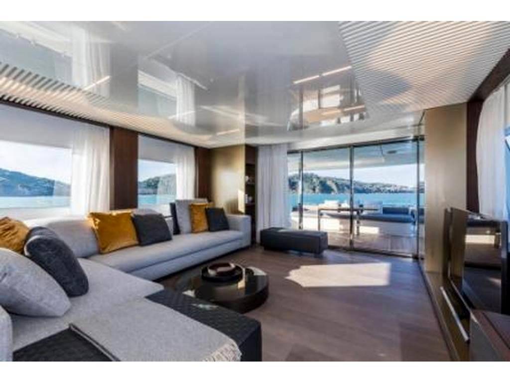 Ferretti yachts 850