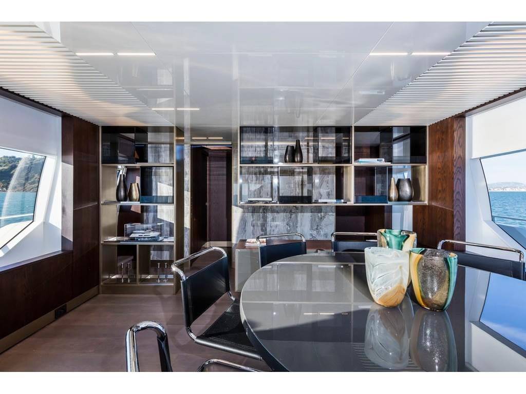 Ferretti yachts 850