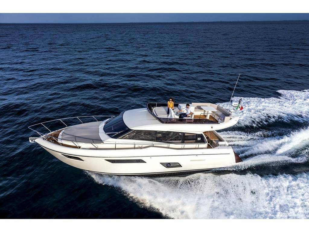 Ferretti yachts 450