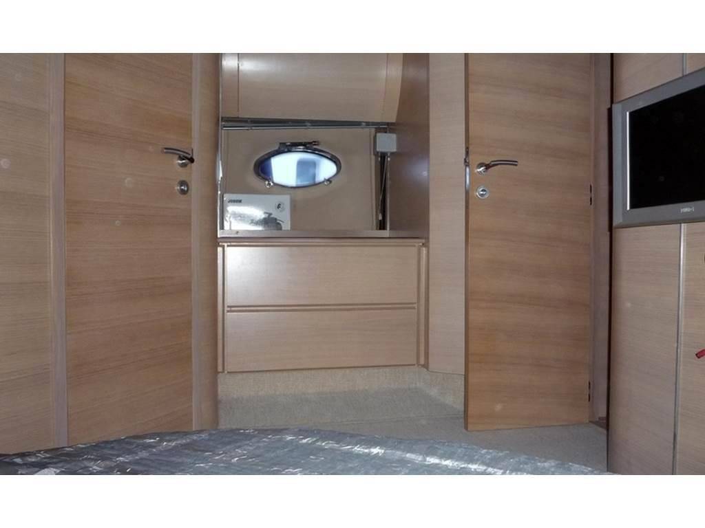 Atlantis 55