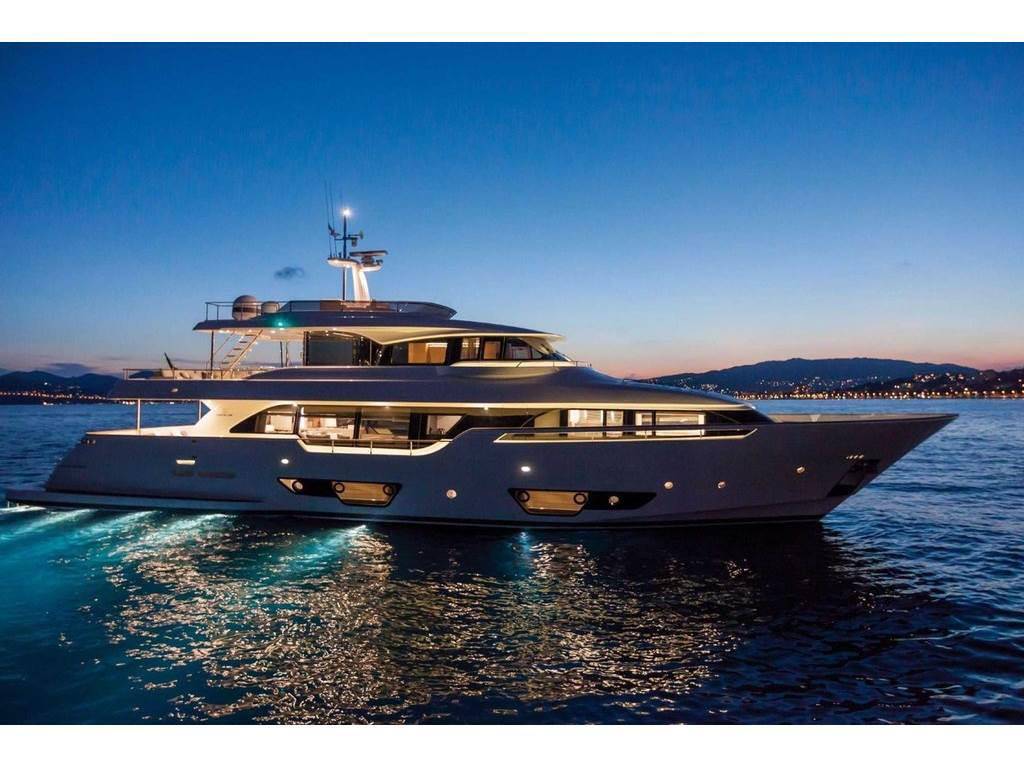 Custom line Navetta 28